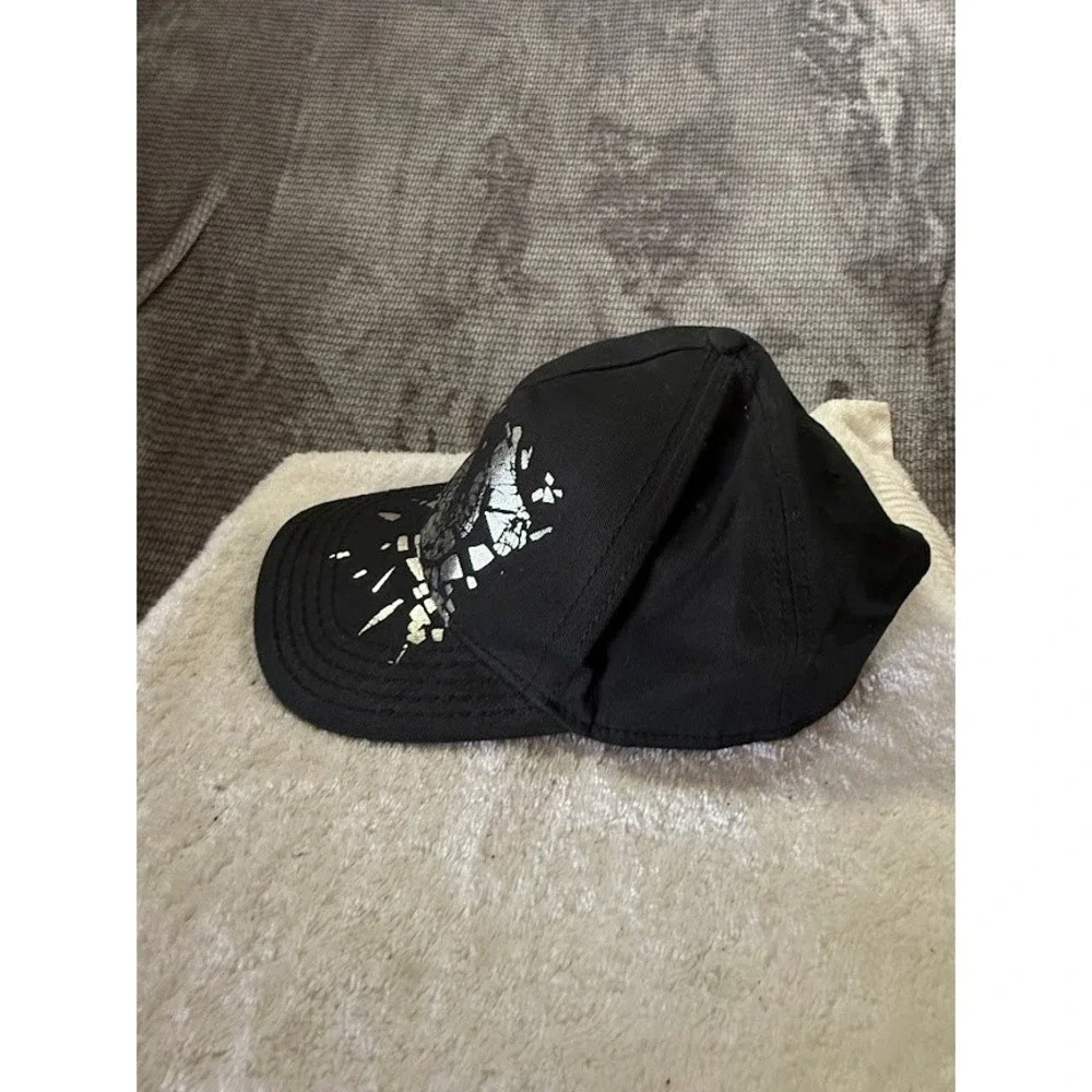 True Religion Black Silver Shattered Horseshoe Logo Baseball Cap Hat Adjustable